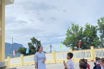 HOẠT ĐỘNG TRẢI NGHIỆM